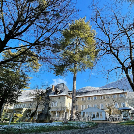 Chateau des comtes de Challes · extérieur