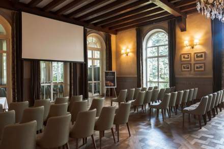 Chateau des comtes de Challes · Hôtel Séminaire Challes-les-Eaux, Chambéry
