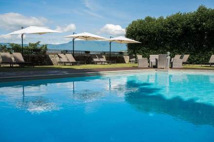 Chateau des comtes de Challes · Hôtel Séminaire Challes-les-Eaux, Chambéry