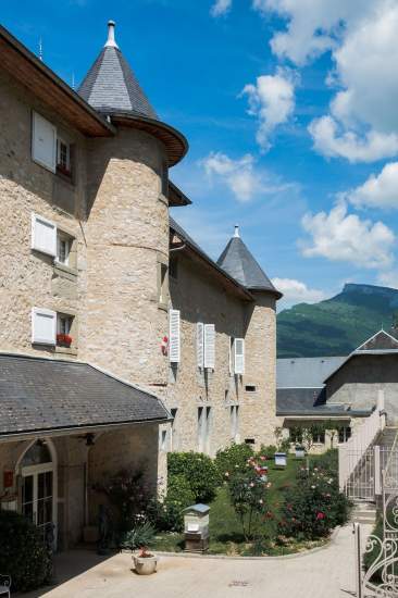Chateau des comtes de Challes · Château Hôtel Chambéry